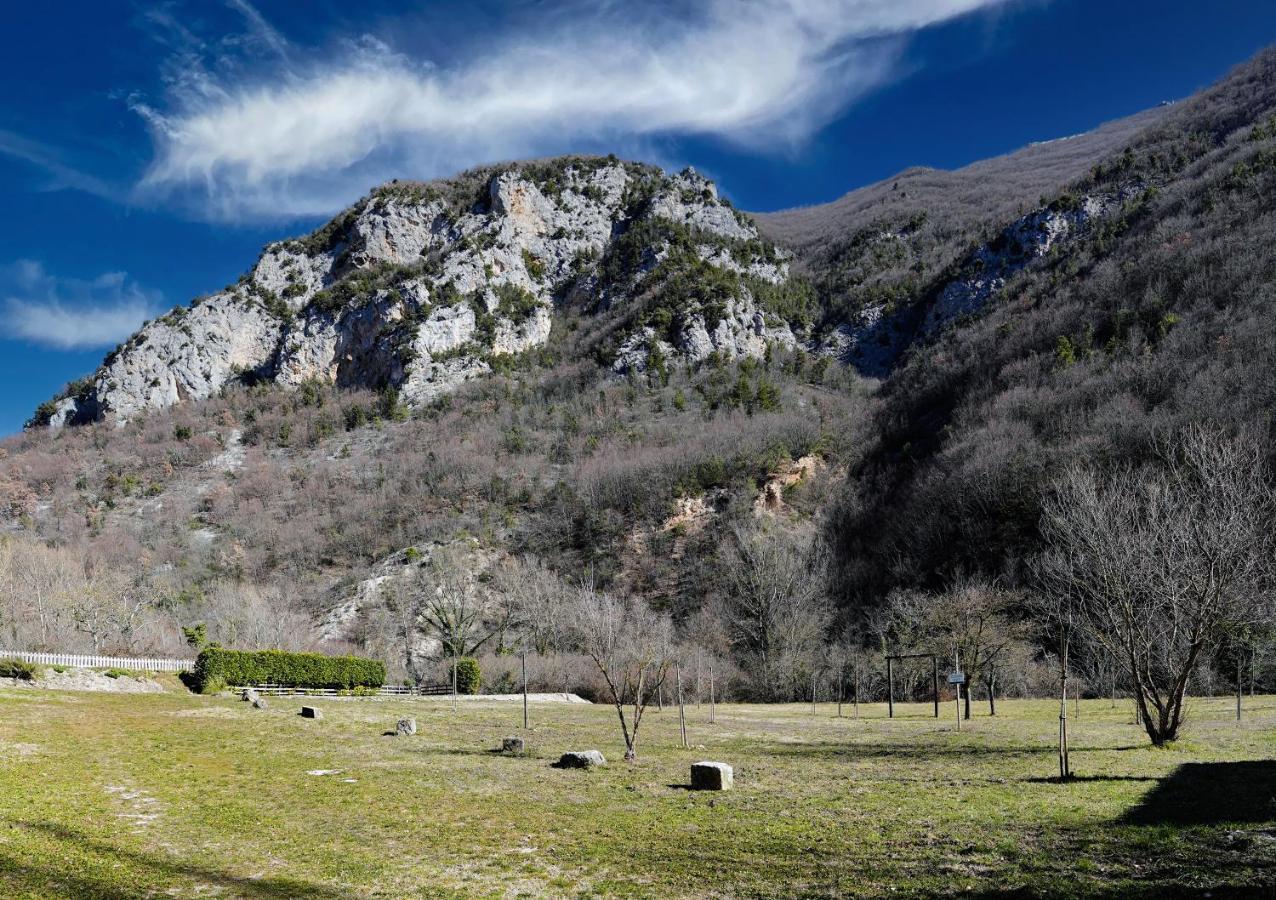 ホテル Abbazia Ss. Quirico E Giulitta Micigliano エクステリア 写真