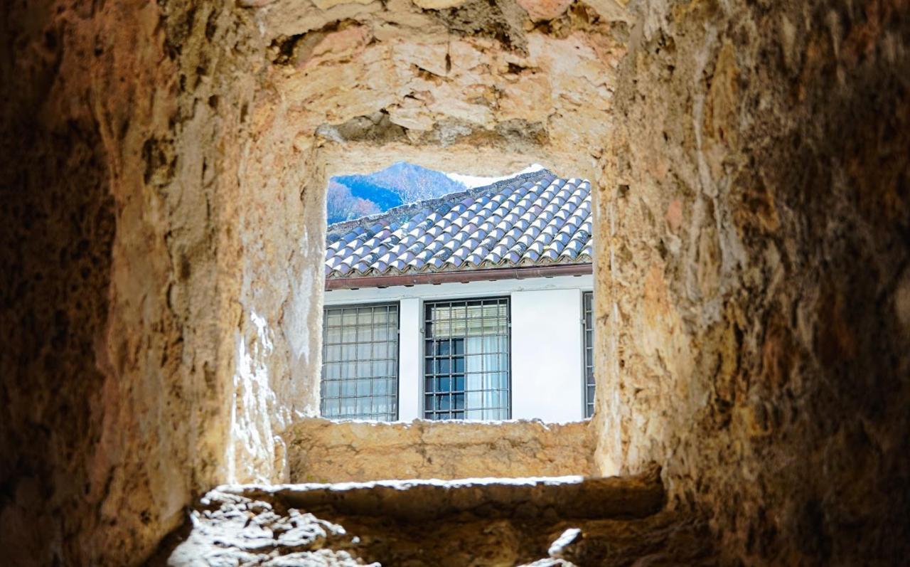 ホテル Abbazia Ss. Quirico E Giulitta Micigliano エクステリア 写真
