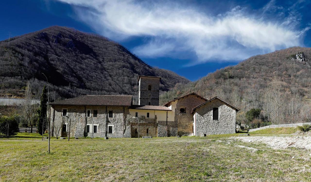 ホテル Abbazia Ss. Quirico E Giulitta Micigliano エクステリア 写真